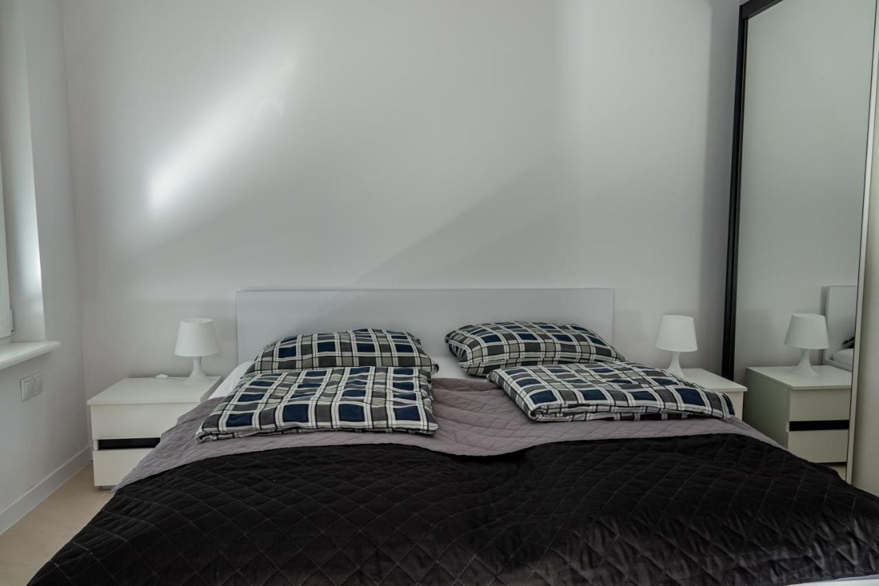 Apartament Przy Parku Z Duzym Tarasem ,Prywatny Parking Leilighet Świnoujście Eksteriør bilde